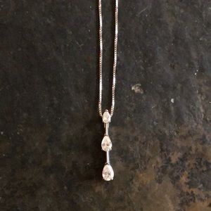 3 pear shaped diamond drop necklace
